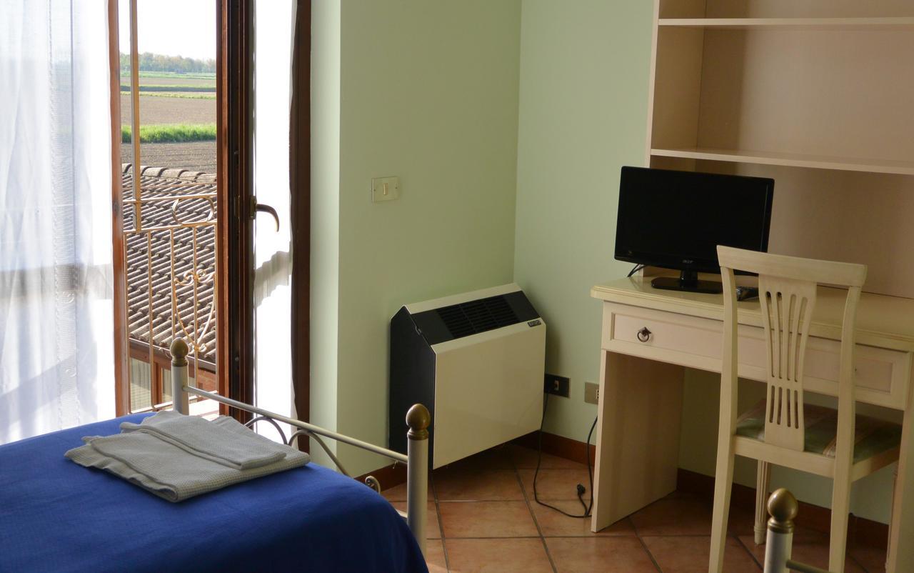 Albergo Escondido Soresina ภายนอก รูปภาพ